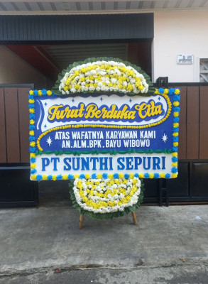 Papan Bunga Duka di Srondol Wetan